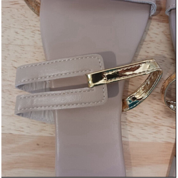 Beach Sandals In Beige - Picture 4 of 6